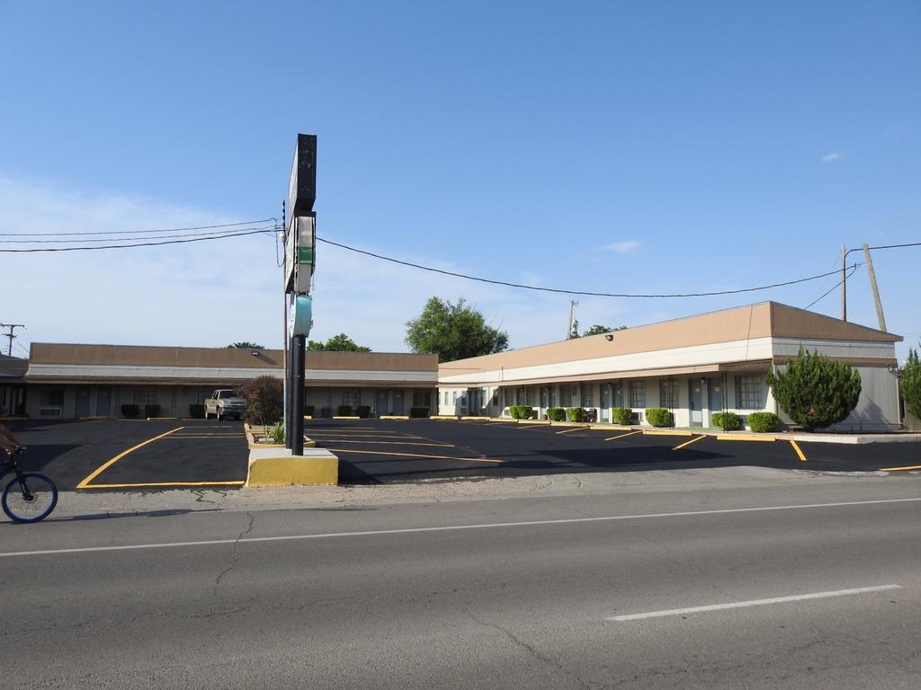 Motel Mayo 2*