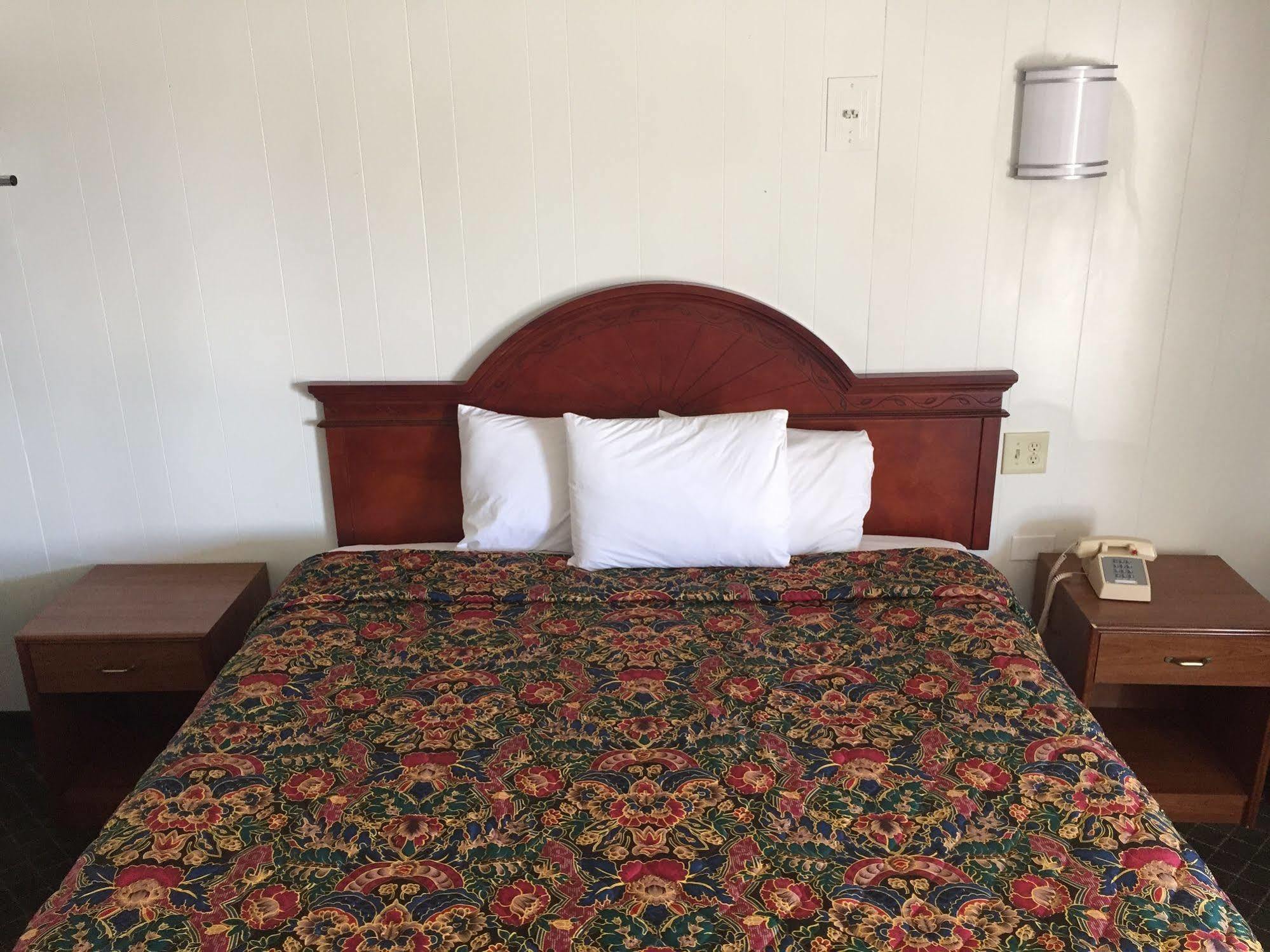 Motel Mayo 2*