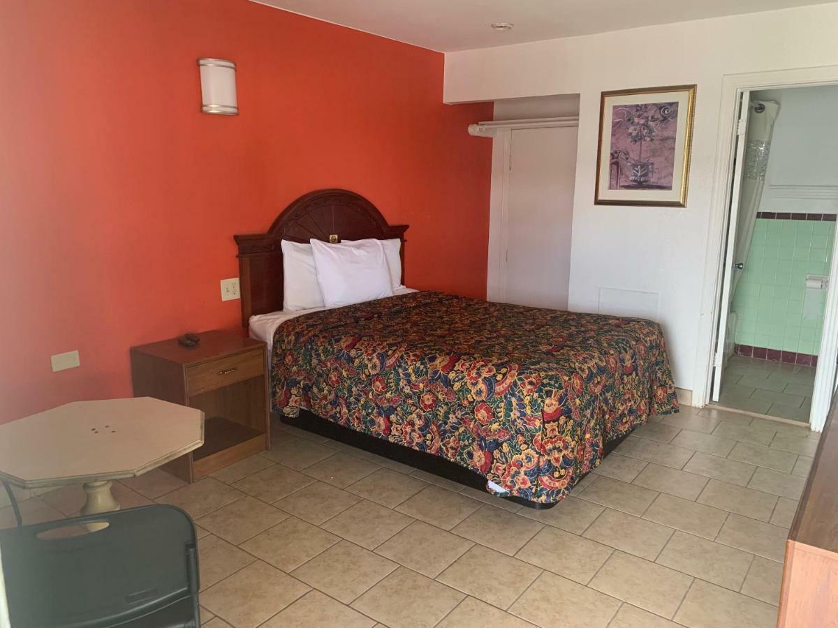Motel Mayo 2*